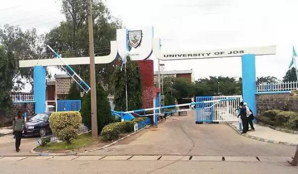 Students Protest As UNIJOS Increases Fees From N27,000 to N45,000